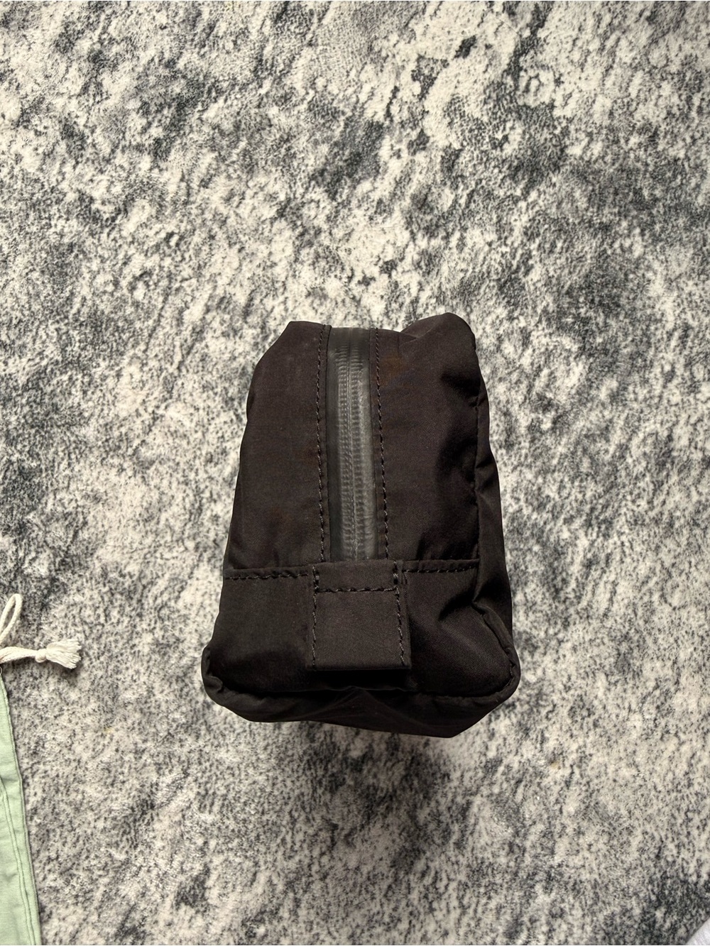 Off-White Makeup Bag - Picture 5 of 10